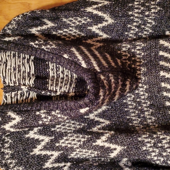 Victoria Secret hooded sweater - Picture 4 of 5